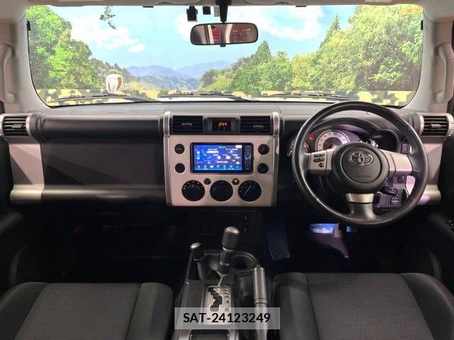 Toyota FJ CRUISER 2016-01 648397-1