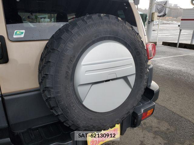 Toyota FJ CRUISER 2012-01 729282-11