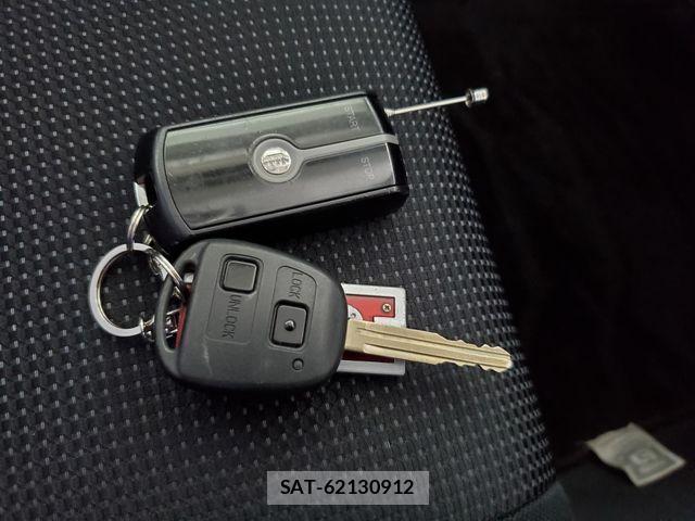 Toyota FJ CRUISER 2012-01 729282-28