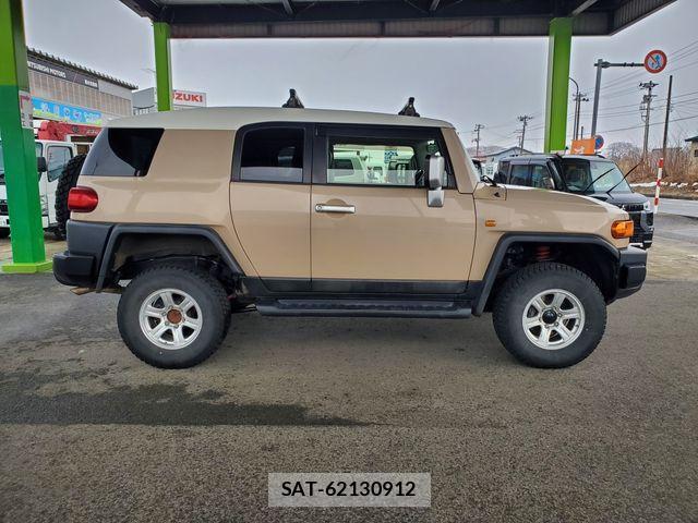 Toyota FJ CRUISER 2012-01 729282-3