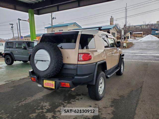 Toyota FJ CRUISER 2012-01 729282-5