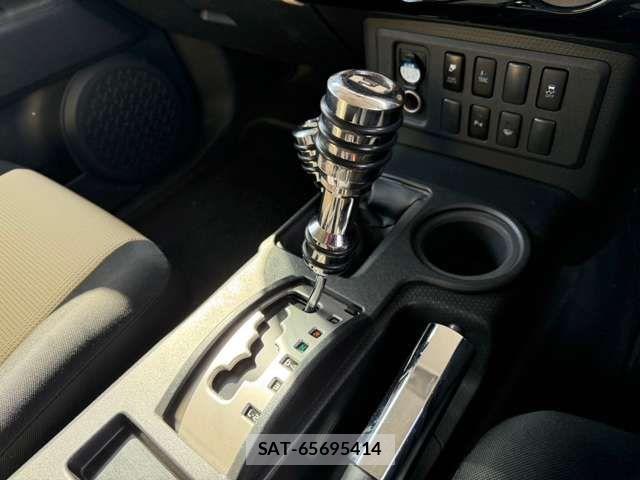 Toyota FJ CRUISER 2018-03 768594-12