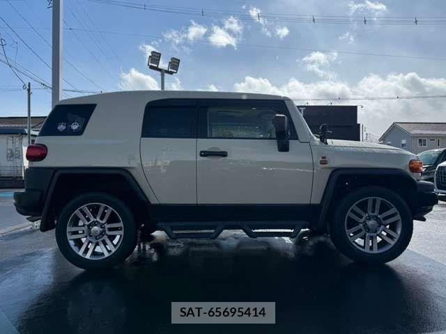 Toyota FJ CRUISER 2018-03 768594-14