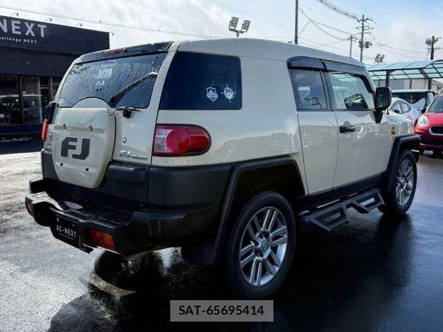 Toyota FJ CRUISER 2018-03 768594-15
