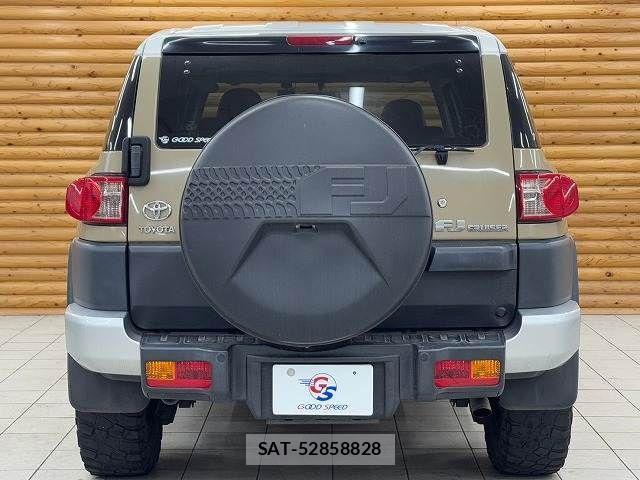 Toyota FJ CRUISER 2012-05 788363-18