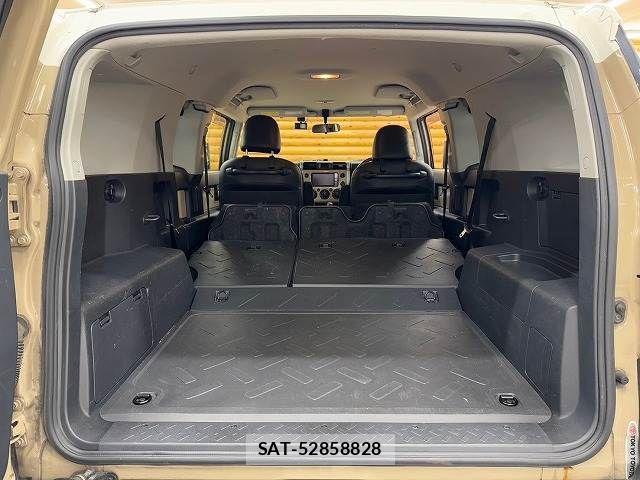 Toyota FJ CRUISER 2012-05 788363-19
