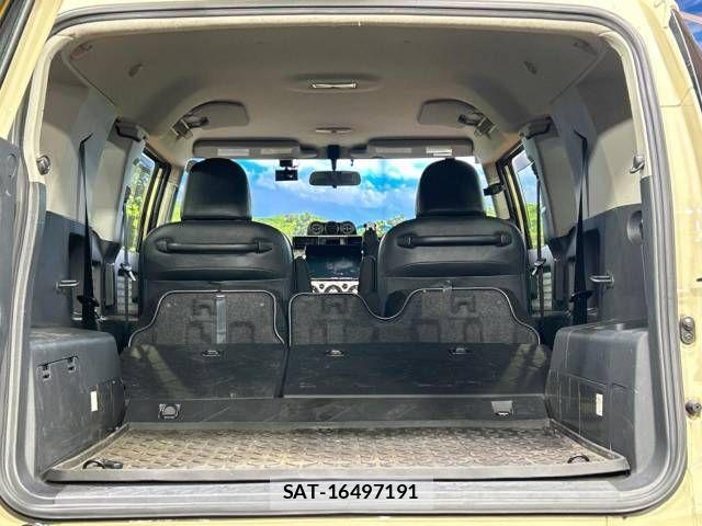 Toyota FJ CRUISER 2018-01 812502-9
