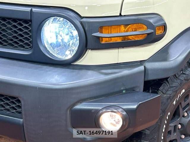 Toyota FJ CRUISER 2018-01 812502-11