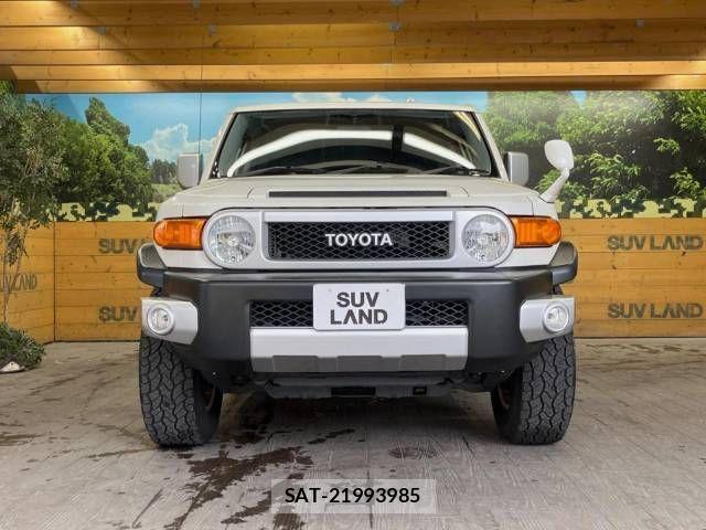 Toyota FJ CRUISER 2015-09 812498-14