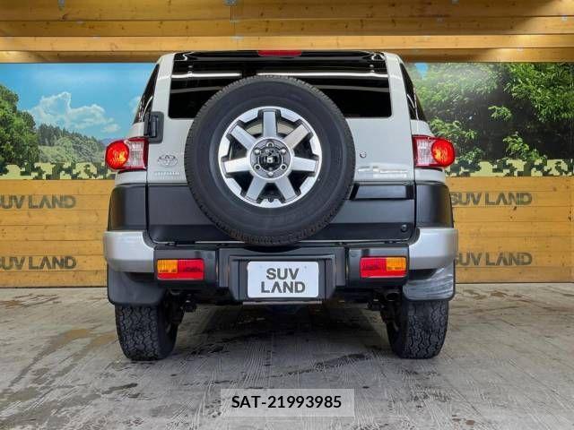 Toyota FJ CRUISER 2015-09 812498-15