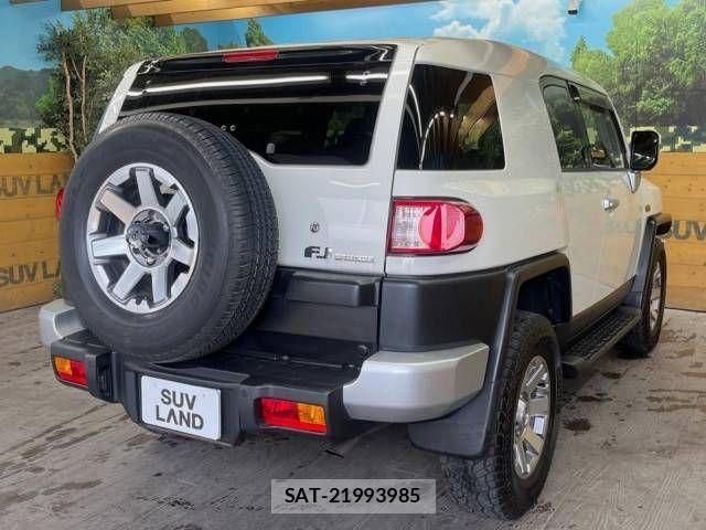 Toyota FJ CRUISER 2015-09 812498-17
