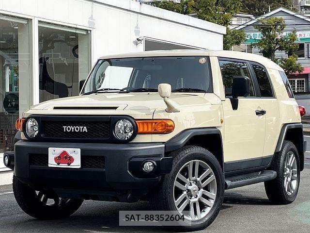 Toyota FJ CRUISER 2018-01 812501-0