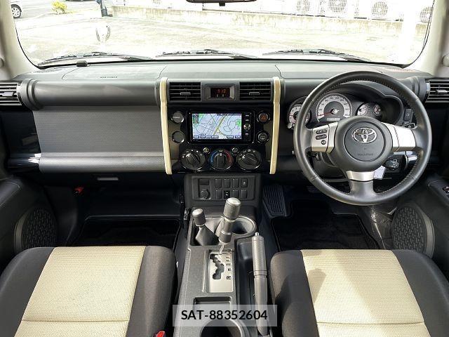 Toyota FJ CRUISER 2018-01 812501-1