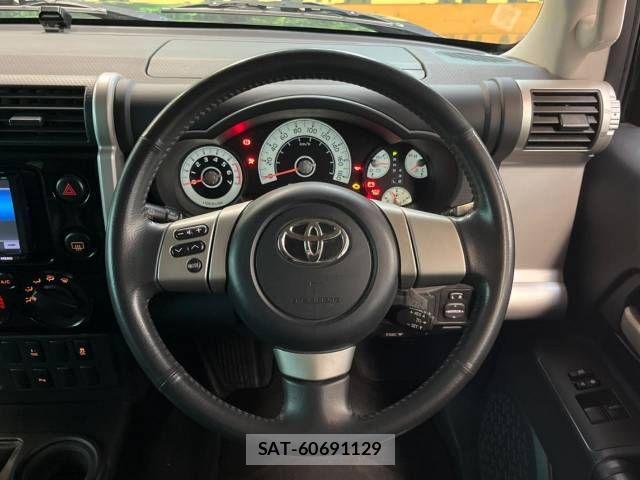 Toyota FJ CRUISER 2012-10 866309-10