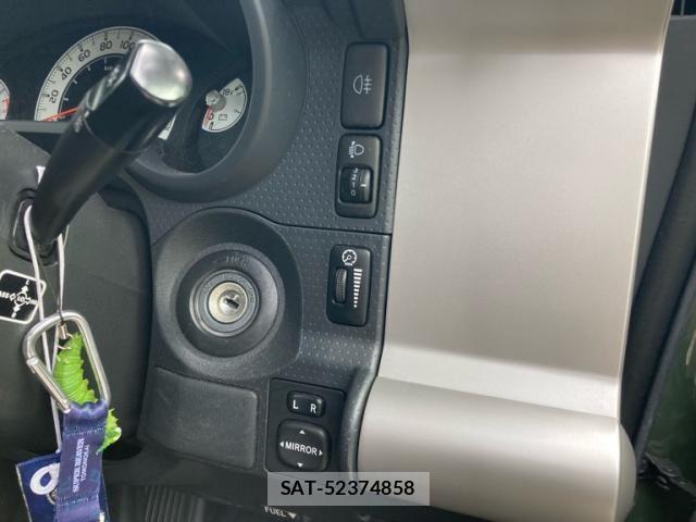 Toyota FJ CRUISER 2013-11 1281466-14