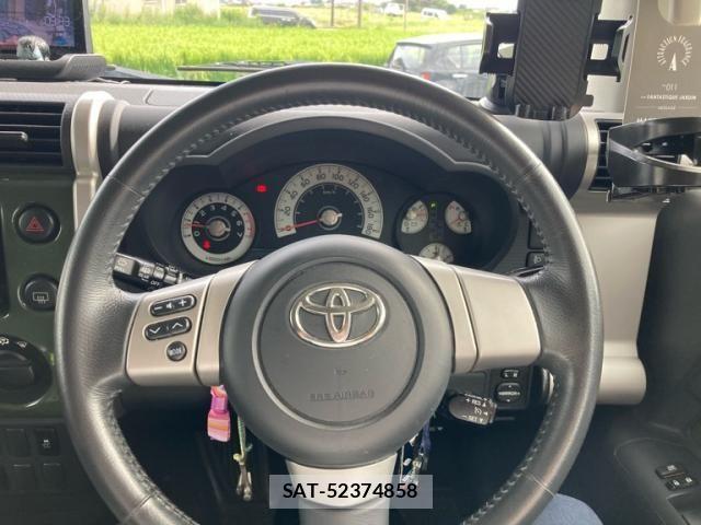 Toyota FJ CRUISER 2013-11 1281466-19
