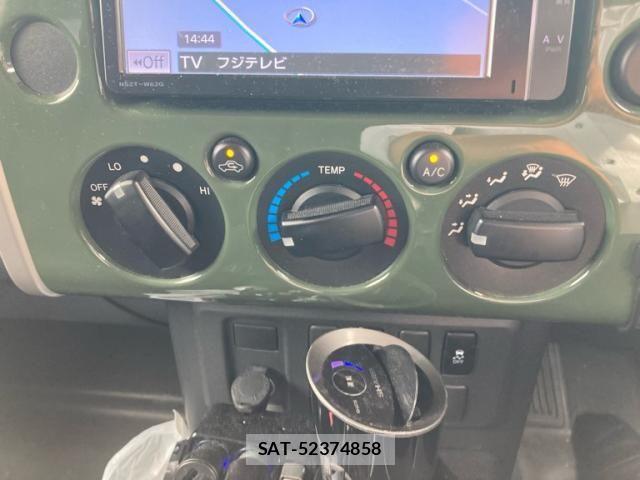 Toyota FJ CRUISER 2013-11 1281466-23