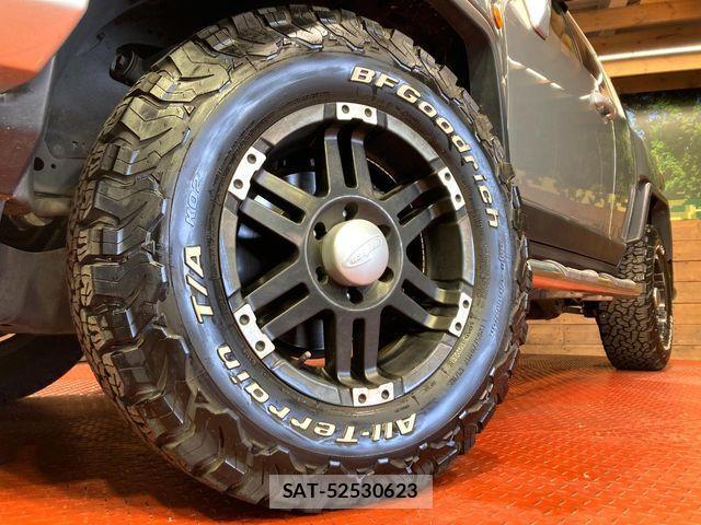 Toyota FJ CRUISER 2011-10 1402401-12