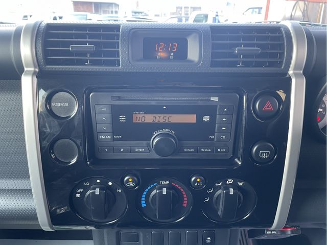 Toyota FJ CRUISER 2013-04 1463265-12