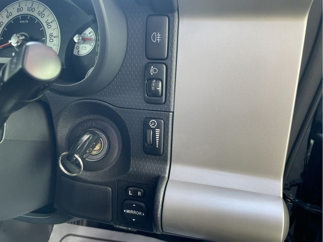 Toyota FJ CRUISER 2013-04 1463265-18