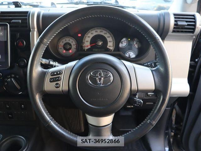 Toyota FJ CRUISER 2015-01 1472462-11
