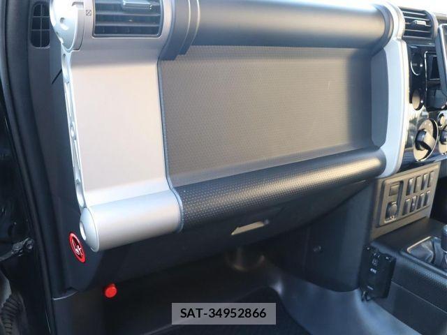 Toyota FJ CRUISER 2015-01 1472462-13