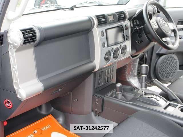 Toyota FJ CRUISER 2014-05 1870043-12