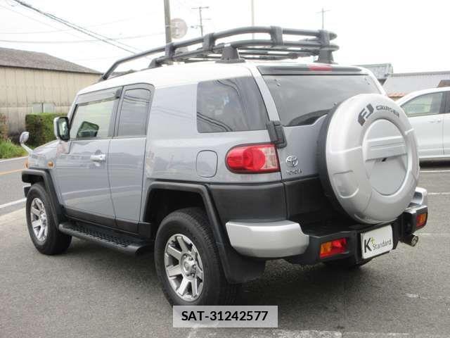 Toyota FJ CRUISER 2014-05 1870043-17