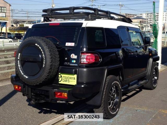 Toyota FJ CRUISER 2014-04 2348792-1