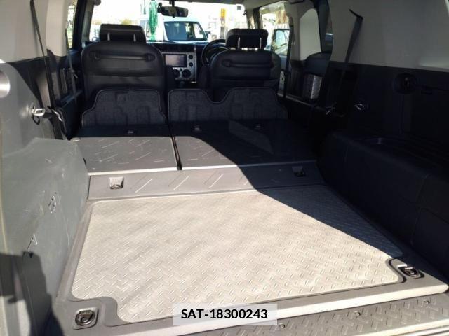 Toyota FJ CRUISER 2014-04 2348792-26