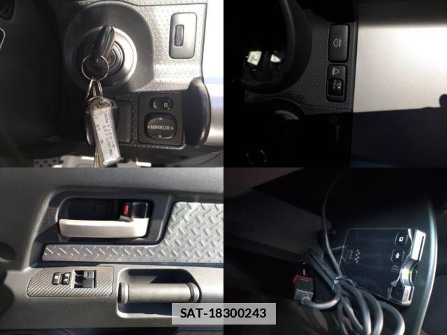 Toyota FJ CRUISER 2014-04 2348792-6