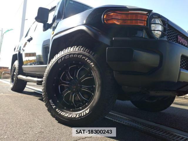 Toyota FJ CRUISER 2014-04 2348792-8