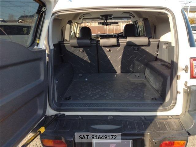 Toyota FJ CRUISER 2017-10 2446463-10