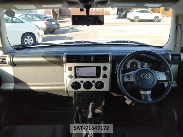 Toyota FJ CRUISER 2017-10 2446463-13