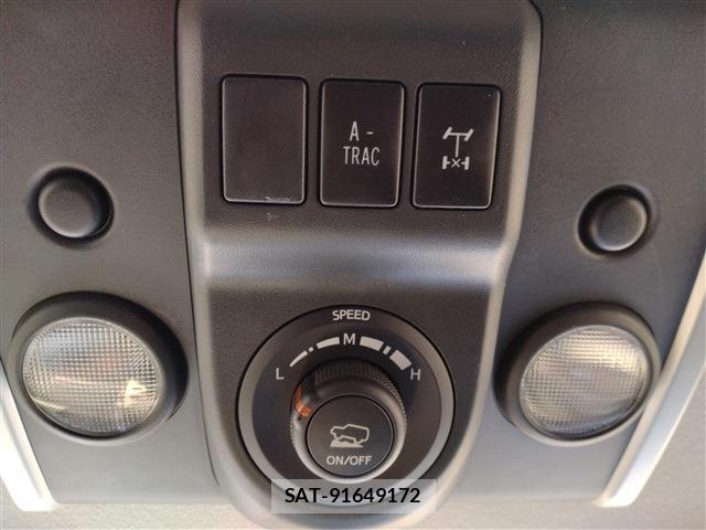 Toyota FJ CRUISER 2017-10 2446463-20