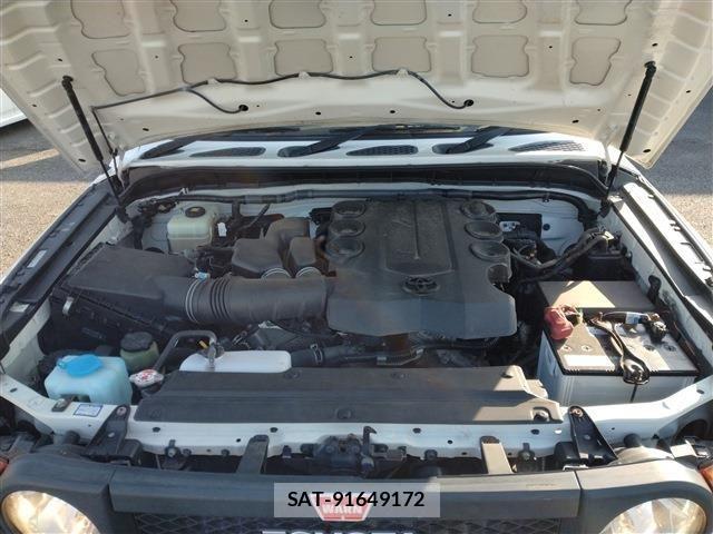 Toyota FJ CRUISER 2017-10 2446463-29
