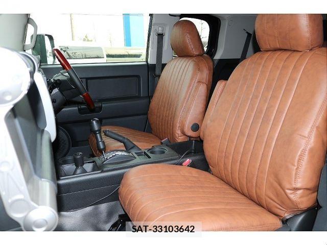 Toyota FJ CRUISER 2011-01 2665099-12