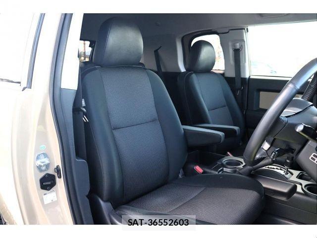 Toyota FJ CRUISER 2011-01 2665111-9