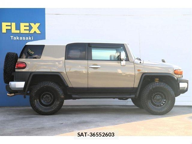 Toyota FJ CRUISER 2011-01 2665111-11