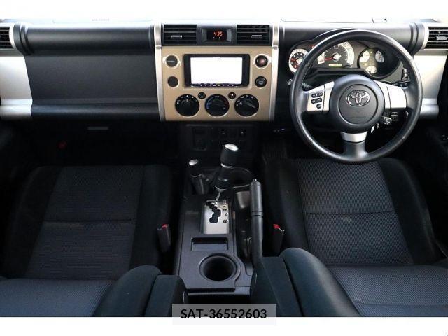Toyota FJ CRUISER 2011-01 2665111-15
