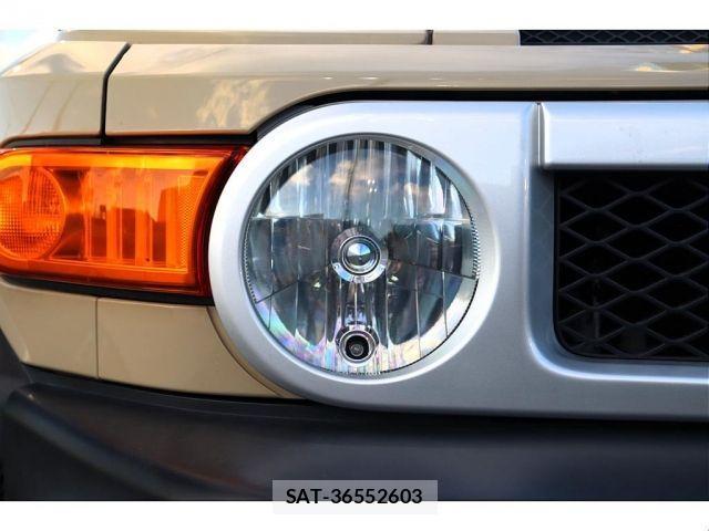 Toyota FJ CRUISER 2011-01 2665111-19