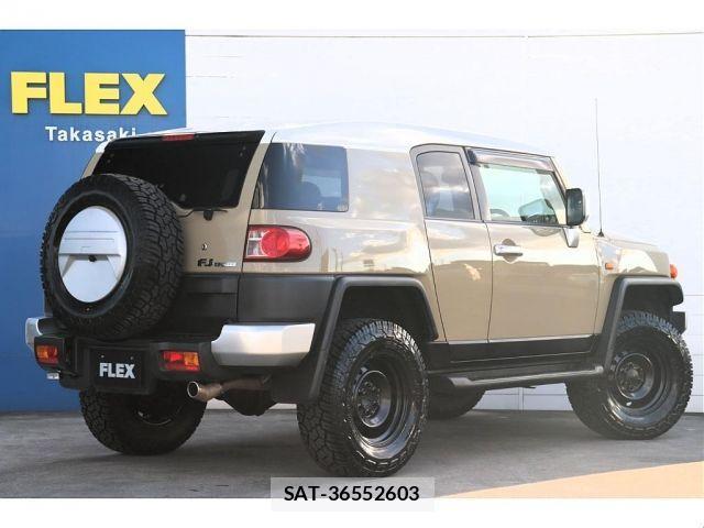 Toyota FJ CRUISER 2011-01 2665111-8
