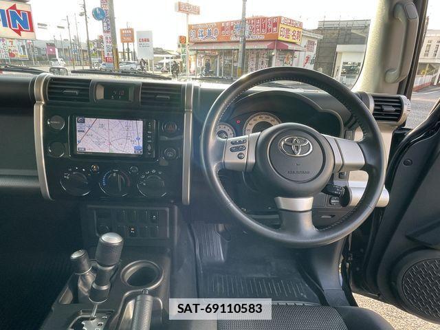 Toyota FJ CRUISER 2015-04 3373433-18