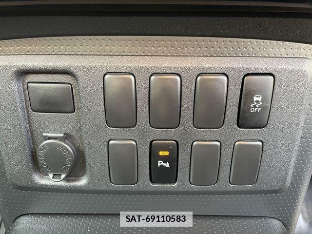 Toyota FJ CRUISER 2015-04 3373433-25