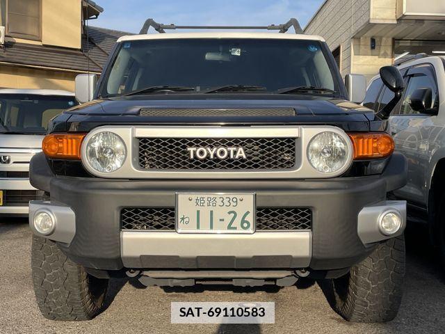 Toyota FJ CRUISER 2015-04 3373433-3