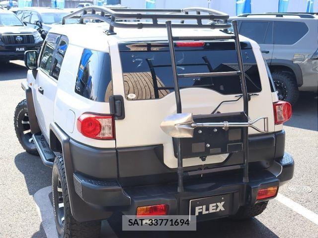Toyota FJ CRUISER 2016-01 3669639-4