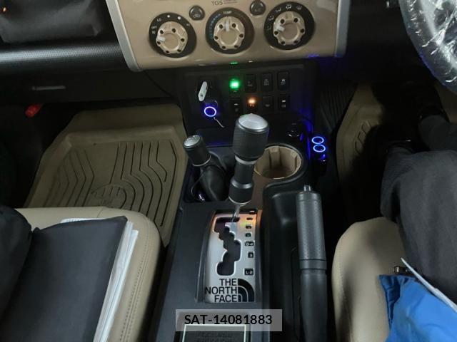 Toyota FJ CRUISER 2017-09 4109552-18