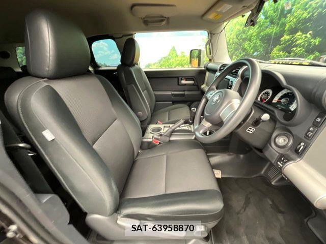 Toyota FJ CRUISER 2012-05 4139292-7
