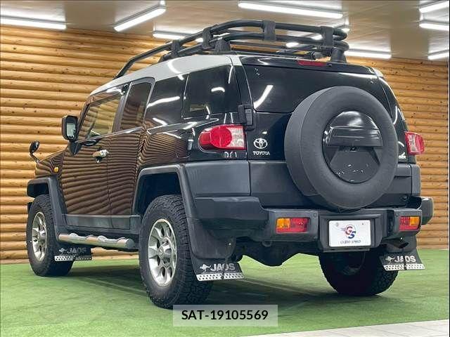 Toyota FJ CRUISER 2013-01 4420701-16
