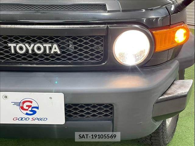 Toyota FJ CRUISER 2013-01 4420701-18